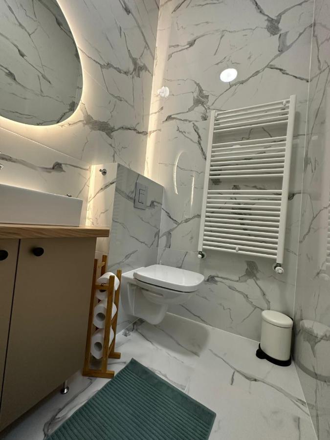 דירות בוקרשט Oyster Flat Victoriei מראה חיצוני תמונה