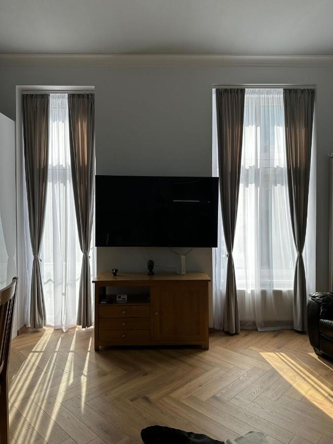 דירות בוקרשט Oyster Flat Victoriei מראה חיצוני תמונה