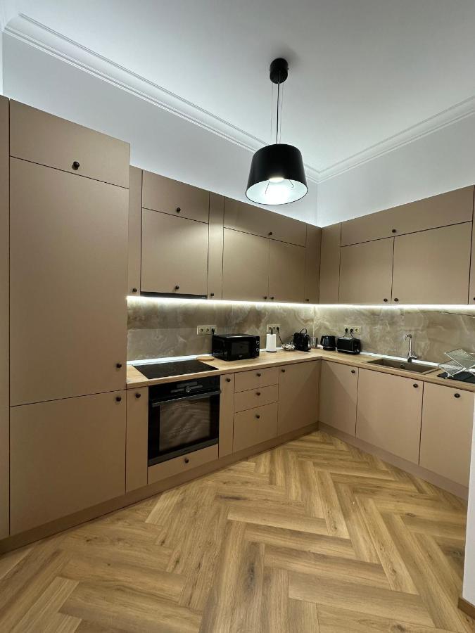 דירות בוקרשט Oyster Flat Victoriei מראה חיצוני תמונה
